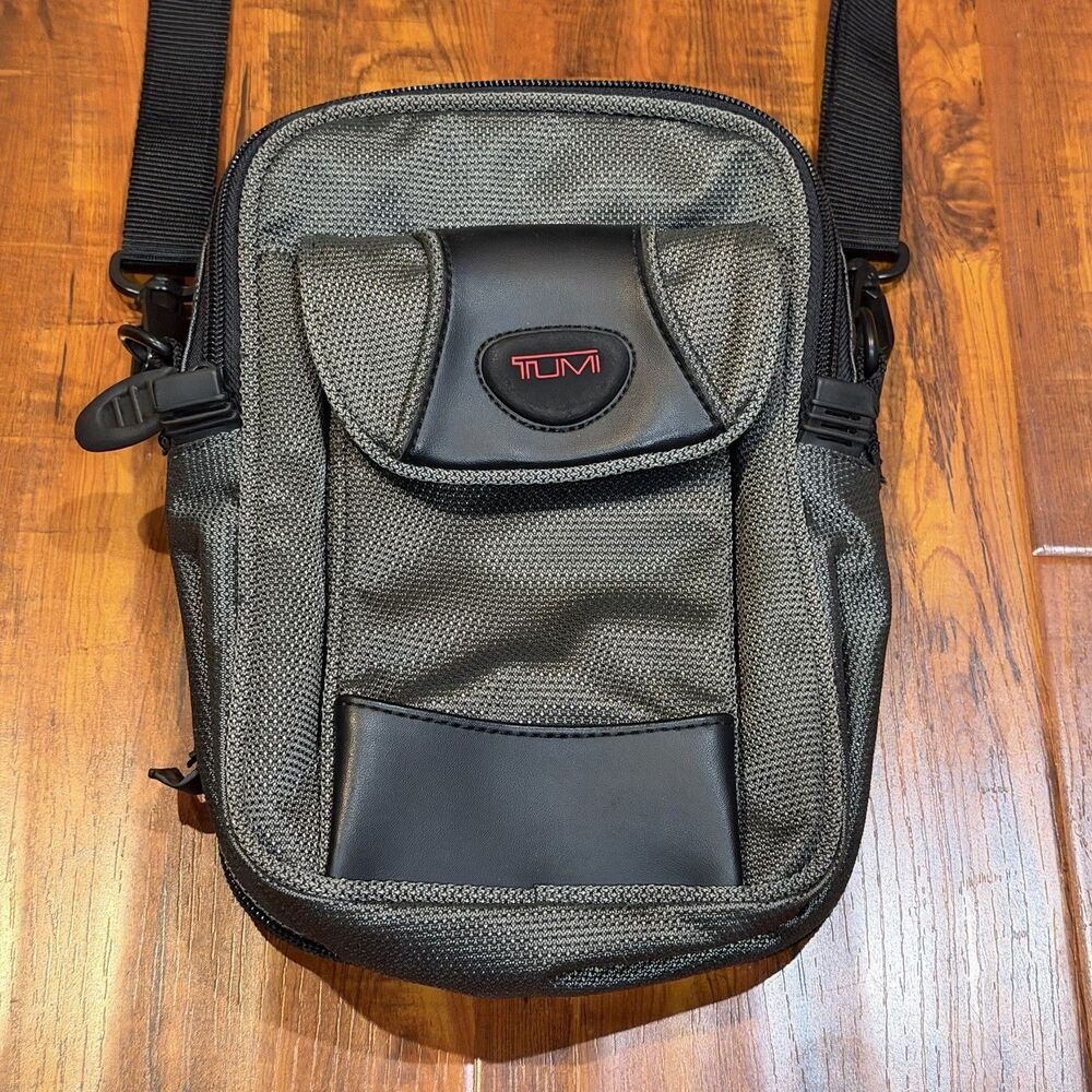 Vintage TUMI T2 Ballistic Nylon Travel Organizer Crossbody Shoulder Bag